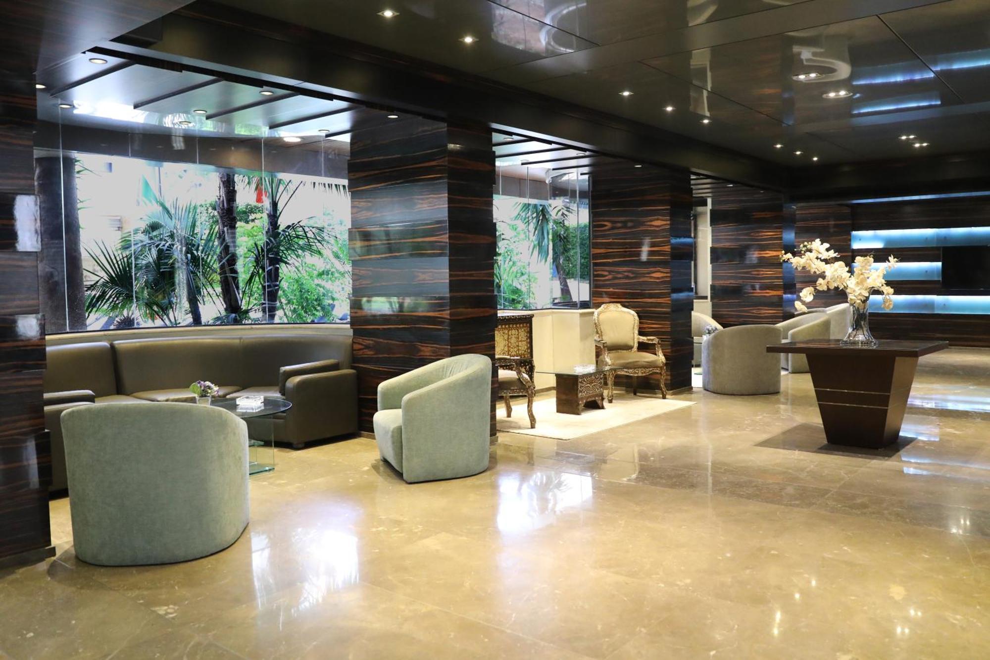 Imperial Suites Hotel ベイルート エクステリア 写真