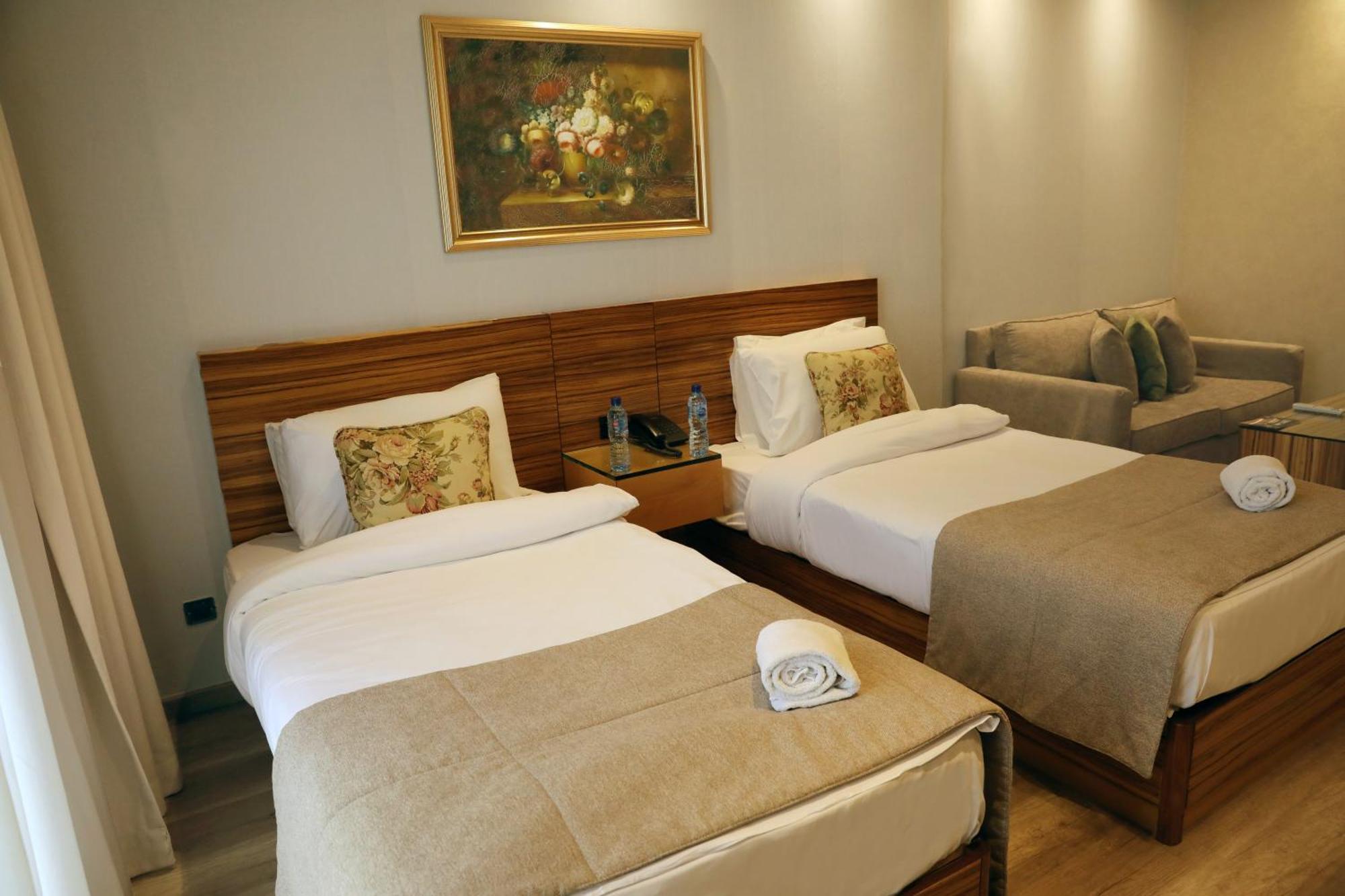 Imperial Suites Hotel ベイルート エクステリア 写真