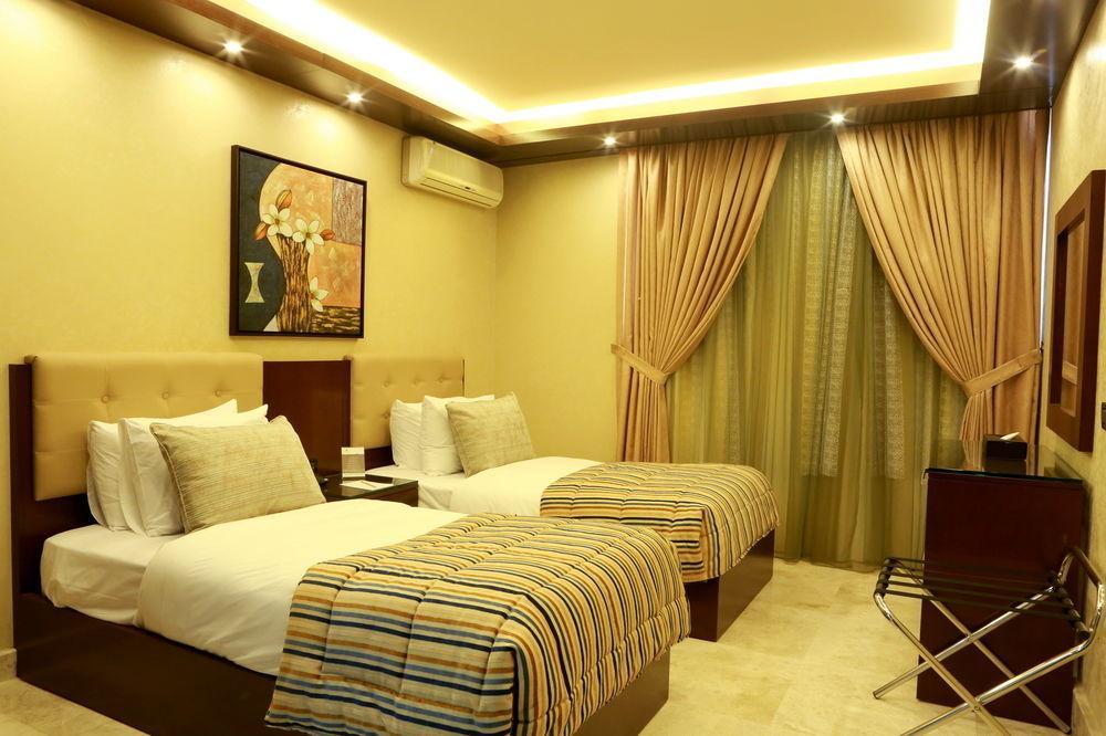 Imperial Suites Hotel ベイルート エクステリア 写真