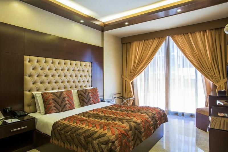 Imperial Suites Hotel ベイルート エクステリア 写真